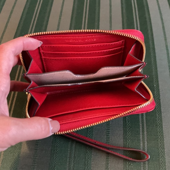 Michael Kors Red Wallet - Picture 3 of 3